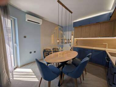 Vânzare - Apartament în Țentralna poștia,  Varna