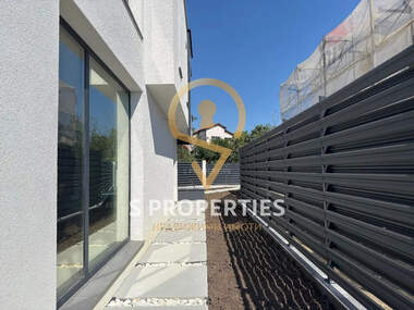 For sale - House in Pchelina,  Varna