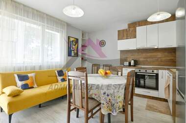 For rent - Apartment in Kolhozen pazar,  Varna