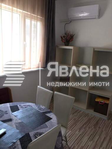 Miete - Wohnung in Zentar,  Burgas
