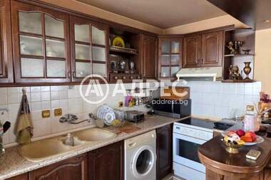Продажба - Апартамент в Училищни,  Хасково