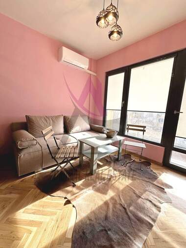 Închiriere - Apartament în Ceaîka,  Varna
