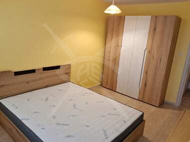 Închiriere - Apartament în Lazur,  Burgas