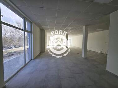 Наем - Магазин в Стряма,  Пловдив
