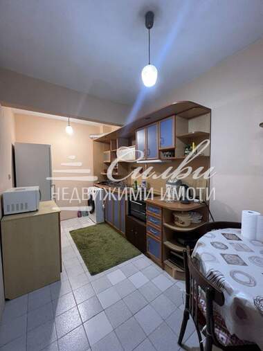 Închiriere - Apartament în Matematiceeskata gimnazia,  Șumen