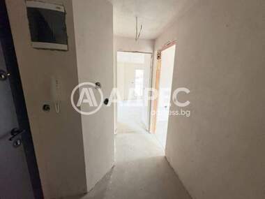 Vânzare - Apartament în Avtogara,  Varna