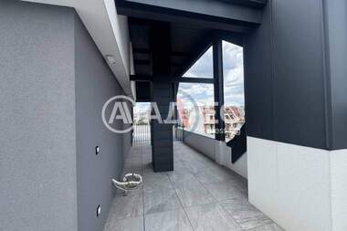 Vânzare - Apartament în Center,  Sofia