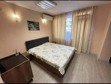 Închiriere - Apartament în Mladejki hălm,  Plovdiv