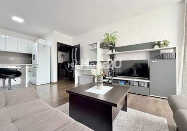 For sale - Apartment in Iujen,  Plovdiv
