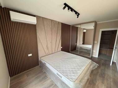 Miete - Wohnung in Mladejki halm,  Plowdiw