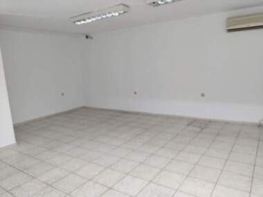 Miete - Laden/Büro/Schönheitssalon/Zahnarztbüro in Asenowgrad,  Plowdiw