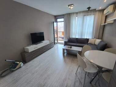 Miete - Wohnung in Lazur,  Burgas