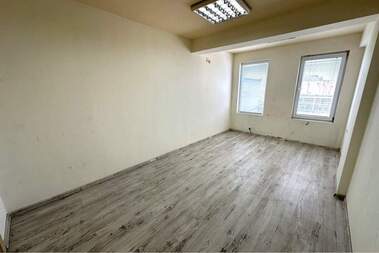 For rent - Office in Targovia na edro,  Ruse