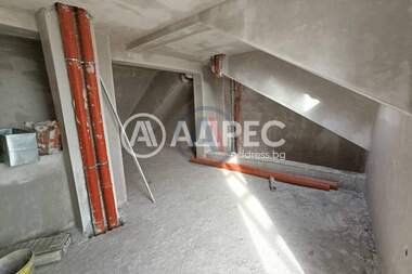 For sale - Apartment in Pogrebi,  Varna