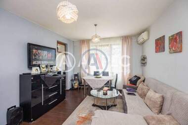 Vânzare - Apartament în Vinița,  Varna