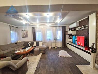 For sale - Apartment in 9-ti kvartal,  Pleven