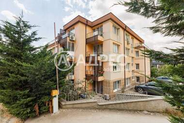 Închiriere - Apartament în Pceelina,  Varna