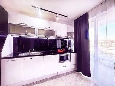 Satış - Apartman olarak Balçik,  Dobriç