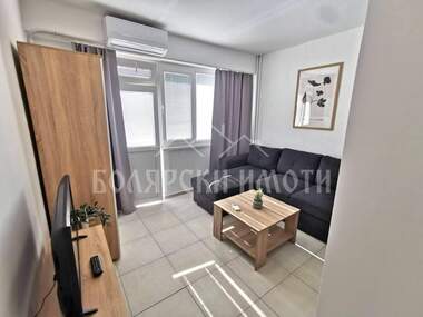 Închiriere - Apartament în Buzludja,  Veliko Tărnovo