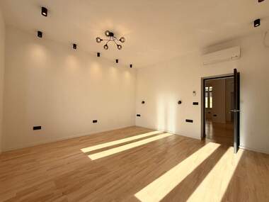 Vânzare - Apartament în Center,  Sofia