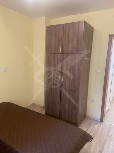 Kira - Apartman olarak Pogrebi,  Varna