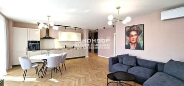 Vânzare - Apartament în Kărșiaka,  Plovdiv