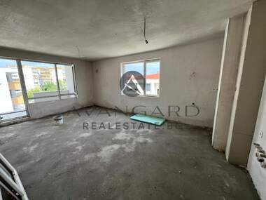 Продажба - Апартамент в Остромила,  Пловдив