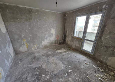 Продажба - Апартамент в Дружба 3,  Русе