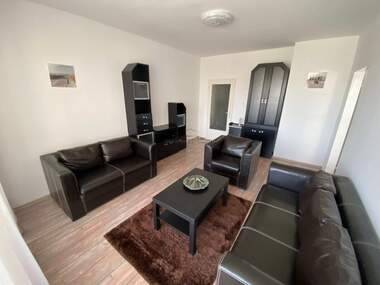 Vânzare - Apartament în Iztok,  Pernik