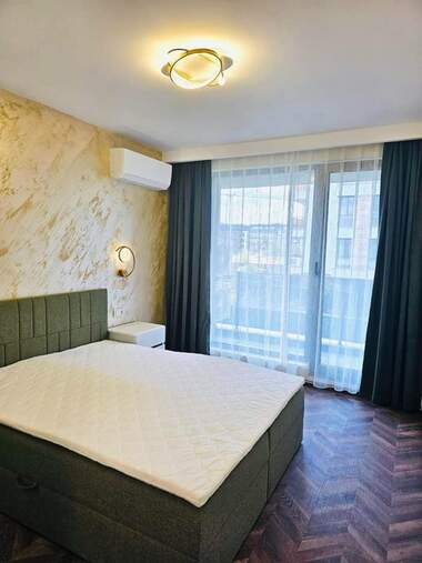 Închiriere - Apartament în Hristo Smirnenski,  Plovdiv