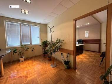 Verkauf - Businessdcentrum in Zentar,  Wraza