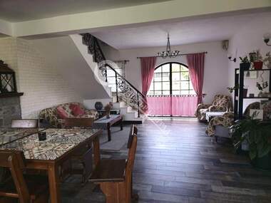 Vânzare - Casă în Elena,  Veliko Tărnovo