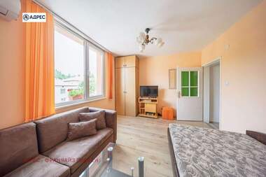 Vânzare - Apartament în Aprilți,  Lovece