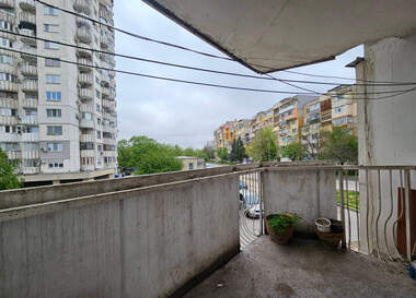 Продажба - Апартамент в Дружба 3,  Русе