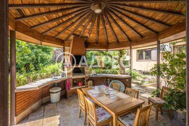 Продажба - Къща в Траката,  Варна