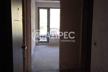 Vânzare - Apartament în Țarevo,  Burgas