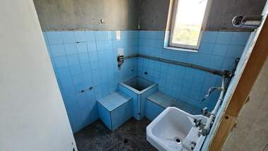 Vânzare - Etaj din casă în Dobrovski,  Razgrad