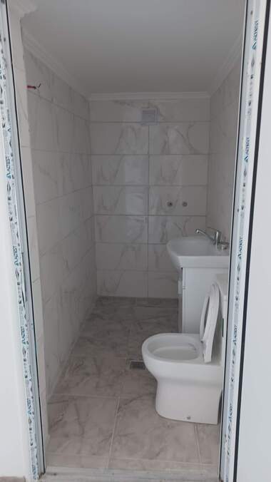 Verkauf - Laden in Zentar,  Wraza
