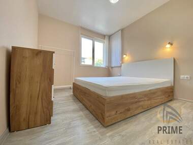 Închiriere - Apartament în Lazur,  Burgas