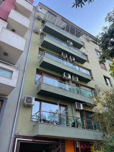 Verkauf - Wohnung in Mladejki halm,  Plowdiw