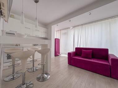 Închiriere - Apartament în Văzrajdane,  Burgas