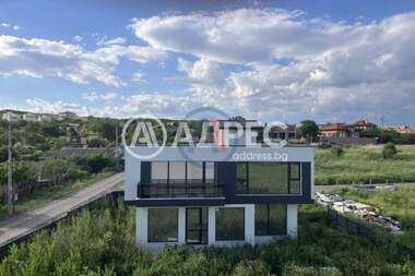 For sale - House in Kamenar,  Burgas