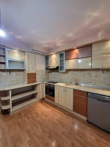 Miete - Wohnung in Zentar,  Pazardjik