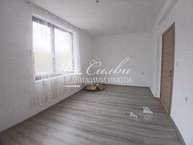 Vânzare - Apartament în Tombul Djamia,  Șumen