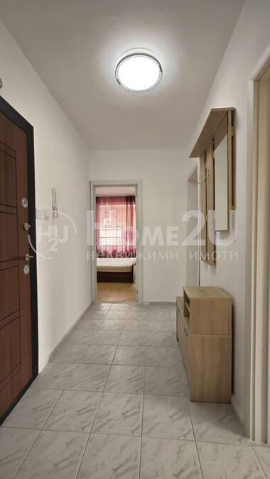 Vânzare - Apartament în Văzrajdane,  Burgas