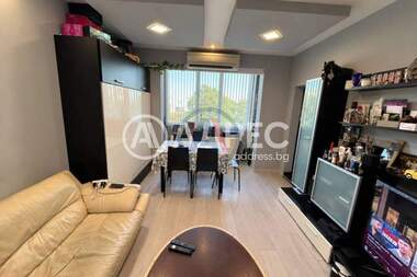 Verkauf - Wohnung in Mladost 2,  Warna