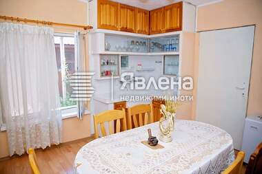 Продажба - Къща в Център,  Враца