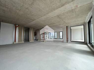 Продажба - Апартамент в Хладилника,  София