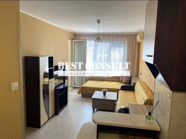 Kira - Apartman olarak Vazrajdane,  Ruse