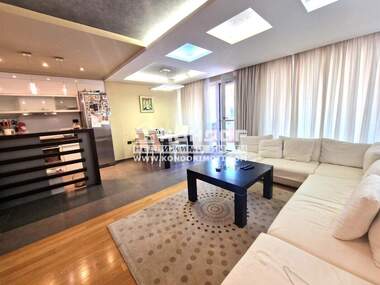 Vânzare - Apartament în Kărșiaka,  Plovdiv
